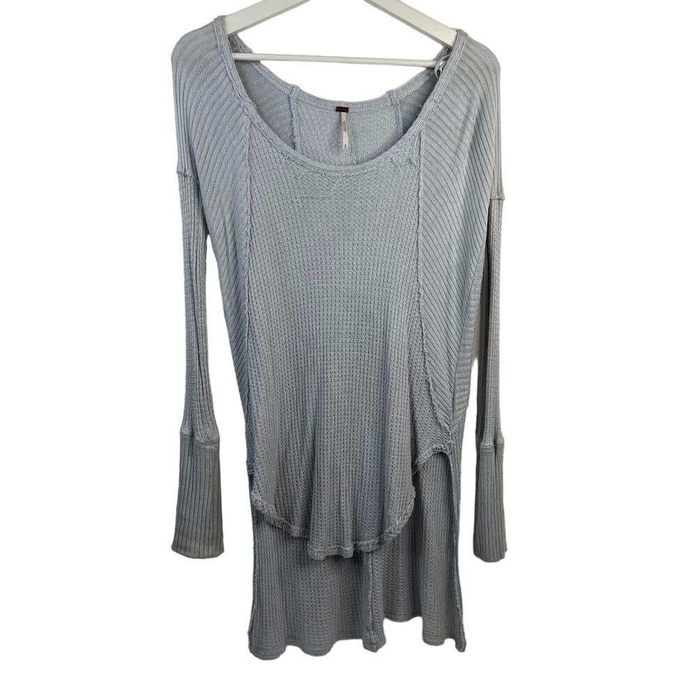 Free People Sz XS Ventura Thermal Top Waffle Knit‎ Long Sleeve Sky Blue High Low - Picture 3 of 12